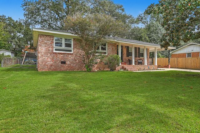 330 Oxford Road, Ladson, SC 29456