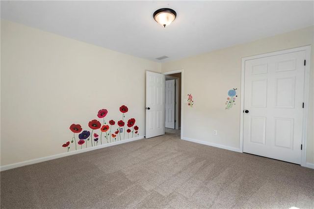 2420 Greyhurst Way SW, Smyrna, GA 30082