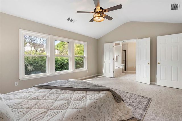 2420 Greyhurst Way SW, Smyrna, GA 30082