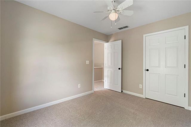 2420 Greyhurst Way SW, Smyrna, GA 30082