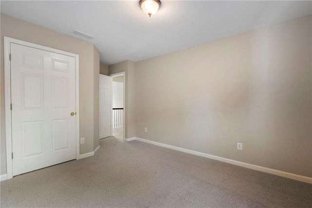 2420 Greyhurst Way SW, Smyrna, GA 30082