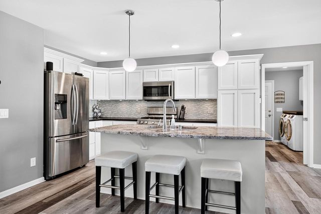 4716 CATALINA Parkway, Mcfarland, WI 53558