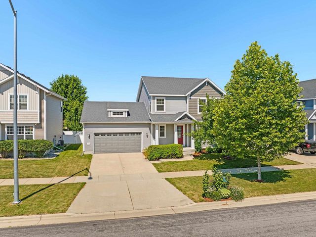 4716 CATALINA Parkway, Mcfarland, WI 53558