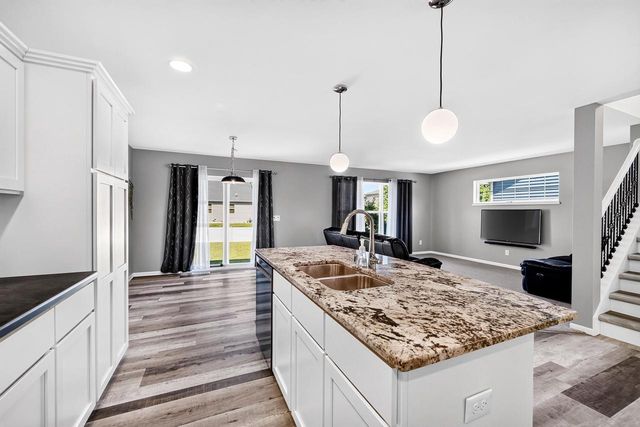 4716 CATALINA Parkway, Mcfarland, WI 53558