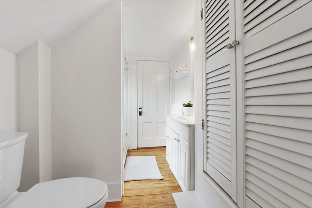 8 California St, Newburyport, MA 01950