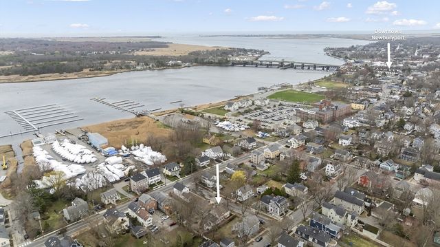 8 California St, Newburyport, MA 01950