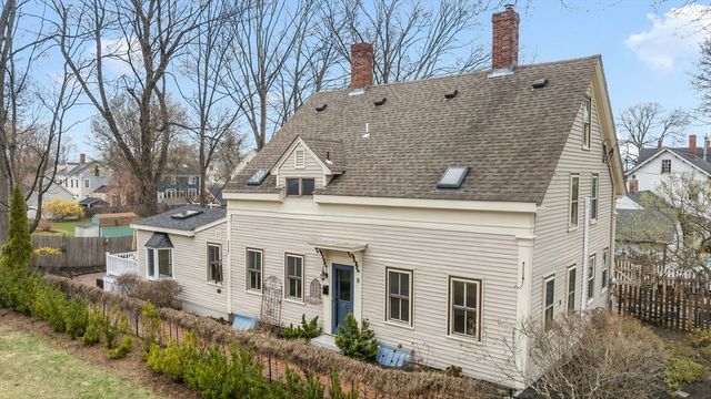 8 California St, Newburyport, MA 01950