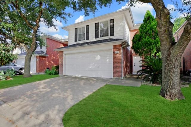 8016 Golf Green Circle, Houston, TX 77036