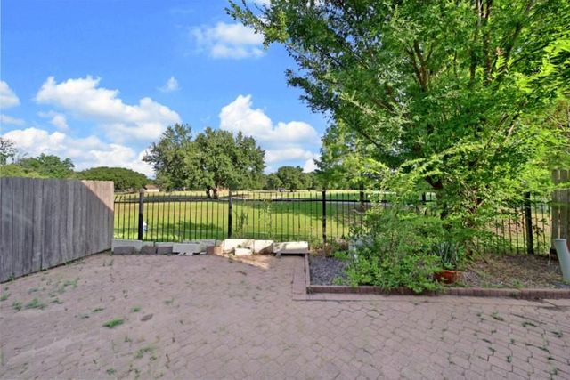 8016 Golf Green Circle, Houston, TX 77036