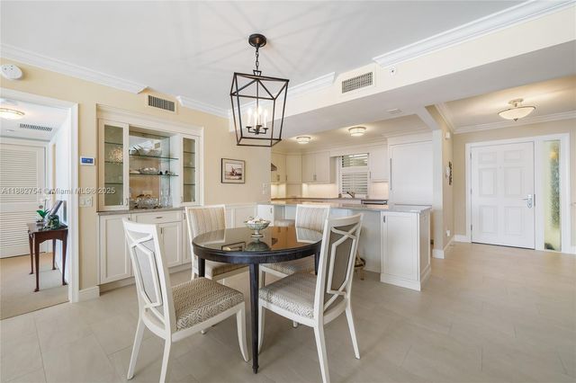 200 Beach Rd 202, Tequesta, FL 33469