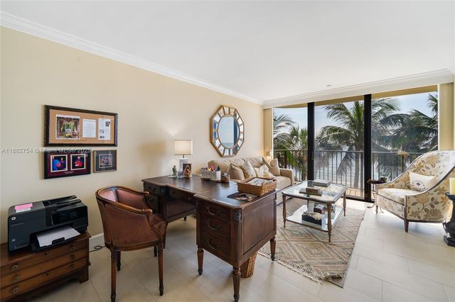 200 Beach Rd 202, Tequesta, FL 33469