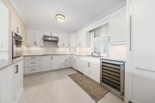 200 Beach Rd 202, Tequesta, FL 33469