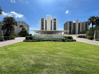 200 Beach Rd 202, Tequesta, FL 33469