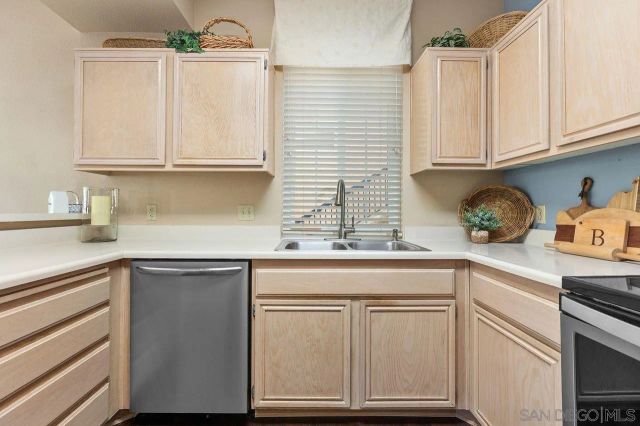 18764 Caminito Cantilena 148, San Diego, CA 92128