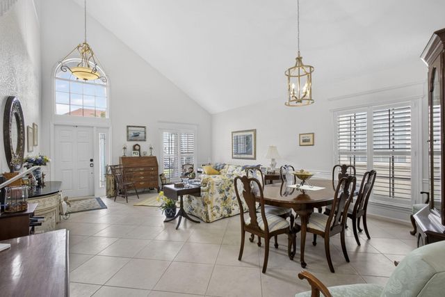 71 Princewood Lane, Palm Beach Gardens, FL 33410