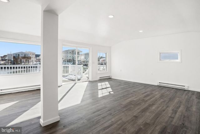 202 HERON RD, Tuckerton, NJ 08087