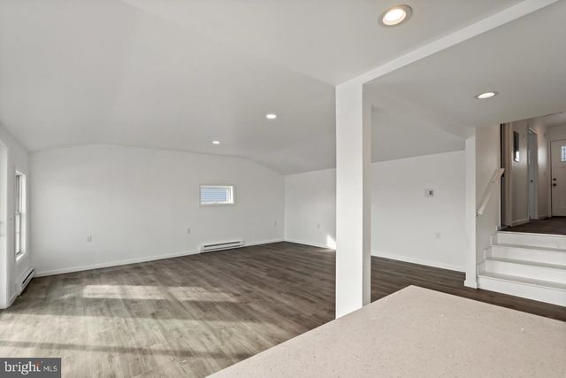 202 HERON RD, Tuckerton, NJ 08087