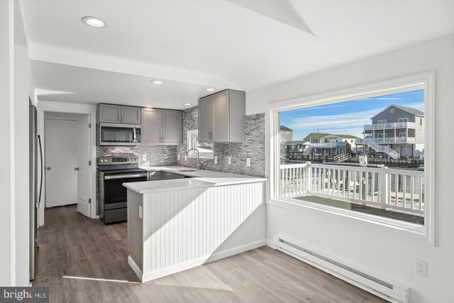 202 HERON RD, Tuckerton, NJ 08087