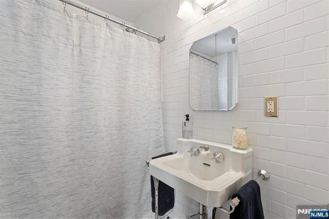 294 Sylvan Street, Rutherford, NJ 07070