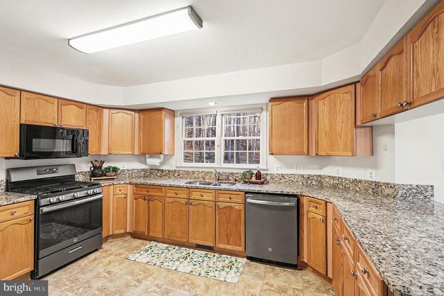 12 BEDFORD CT, Fredericksburg, VA 22406