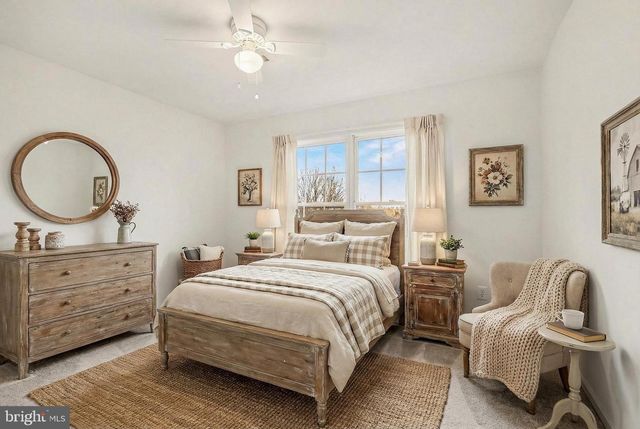 12 BEDFORD CT, Fredericksburg, VA 22406