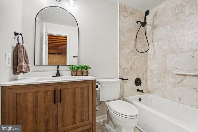 12 BEDFORD CT, Fredericksburg, VA 22406