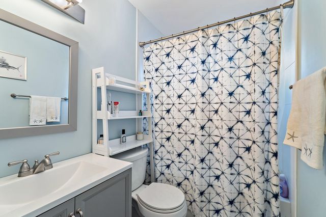 1001 Pottawatomie Street, Jupiter, FL 33458