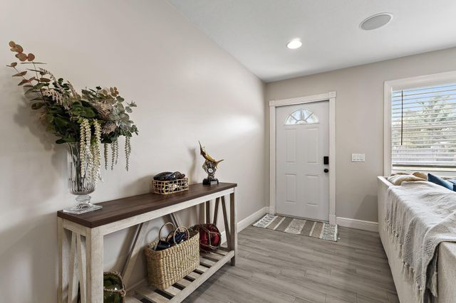 1001 Pottawatomie Street, Jupiter, FL 33458