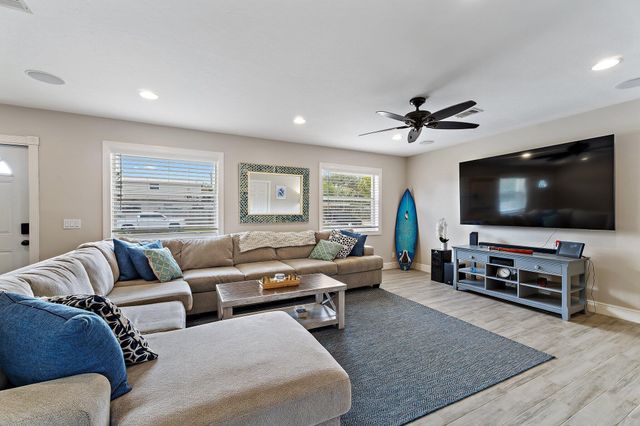 1001 Pottawatomie Street, Jupiter, FL 33458