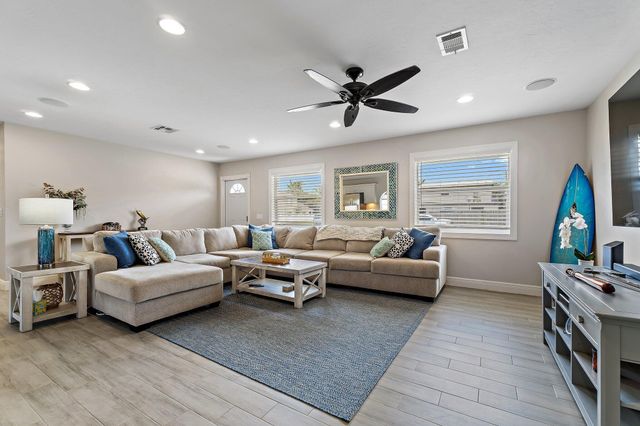 1001 Pottawatomie Street, Jupiter, FL 33458