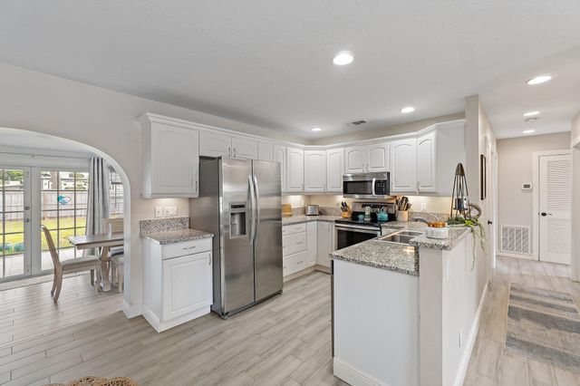 1001 Pottawatomie Street, Jupiter, FL 33458