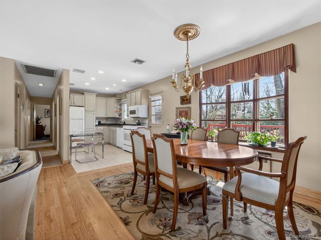 31 Sharon Drive, New City, NY 10956