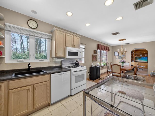 31 Sharon Drive, New City, NY 10956
