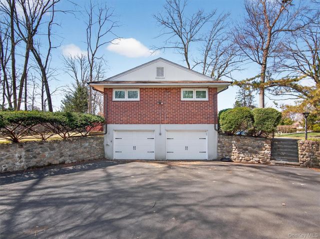 31 Sharon Drive, New City, NY 10956