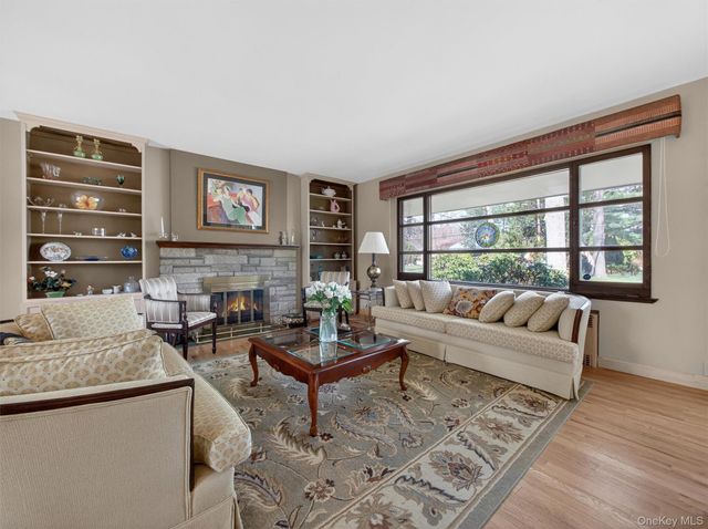 31 Sharon Drive, New City, NY 10956