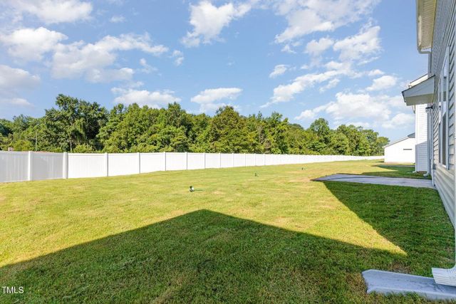 17 W Emily Gardens Drive, Selma, NC 27576