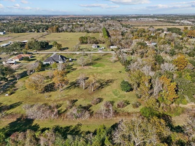 0 Jay Rd, Hitchcock, TX 77563