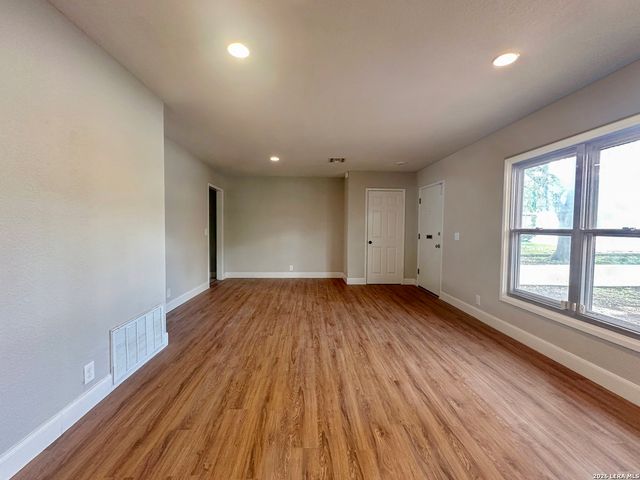 740 Rittiman Rd, Terrell Hills, TX 78209