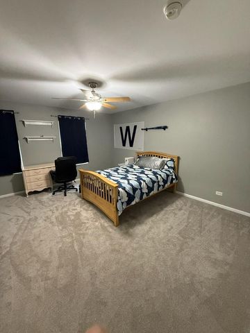 830 Valley Stream Drive, Pingree Grove, IL 60140