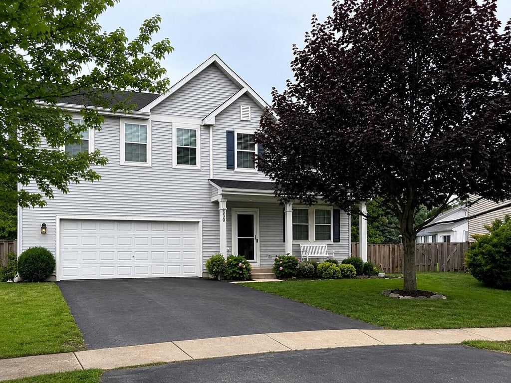 830 Valley Stream Drive, Pingree Grove, IL 60140