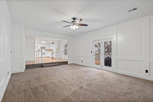 13330 W 112th Terrace, Overland Park, KS 66210