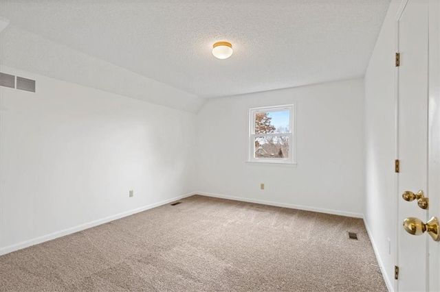 13330 W 112th Terrace, Overland Park, KS 66210