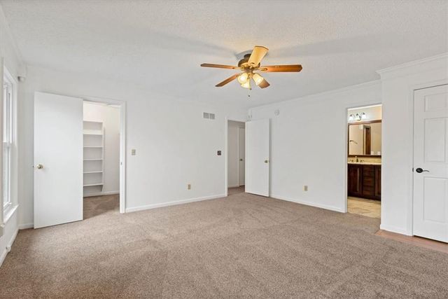 13330 W 112th Terrace, Overland Park, KS 66210