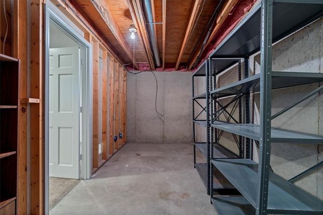 13330 W 112th Terrace, Overland Park, KS 66210