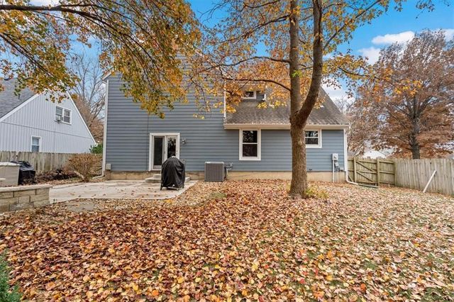 13330 W 112th Terrace, Overland Park, KS 66210