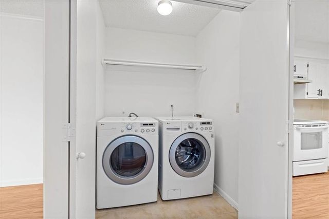 13330 W 112th Terrace, Overland Park, KS 66210