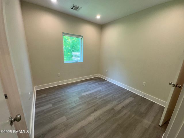 700 S St. Antoine Street B, Lafayette, LA 70501