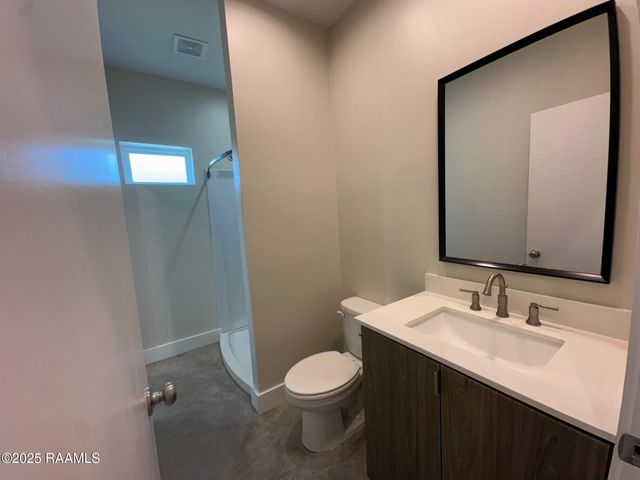 700 S St. Antoine Street B, Lafayette, LA 70501