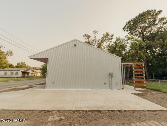 700 S St. Antoine Street B, Lafayette, LA 70501