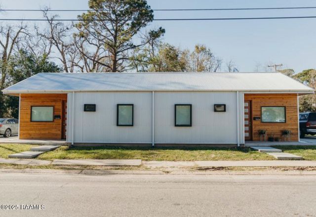 700 S St. Antoine Street B, Lafayette, LA 70501